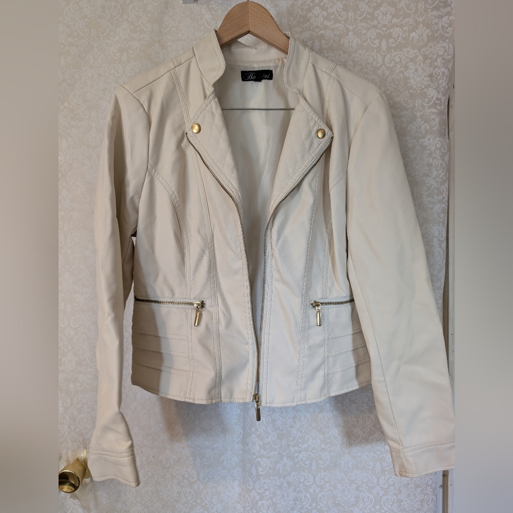 Baccini Faux Leather Cream White Moto Jacket Sz. Large. See Pictures For Wear